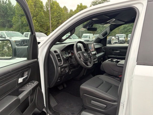 2027 RAM Ram 1500 RAM 1500 TRADESMAN CREW CAB 4X4 5'7' BOX