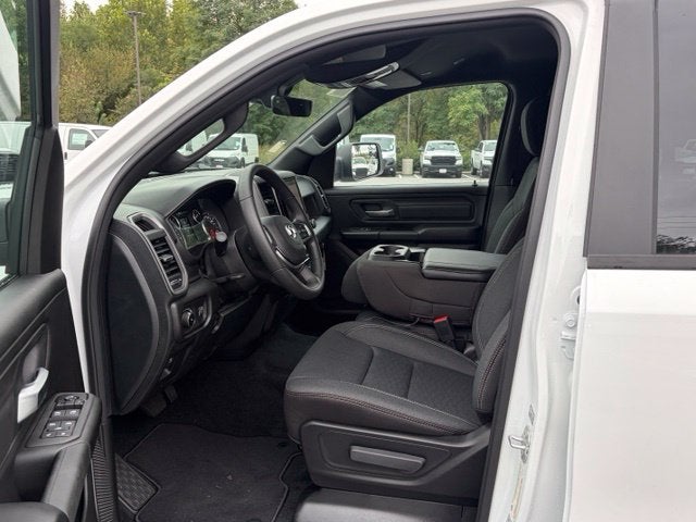 2027 RAM Ram 1500 RAM 1500 TRADESMAN CREW CAB 4X4 5'7' BOX