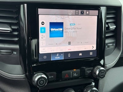2027 RAM Ram 1500 RAM 1500 TRADESMAN CREW CAB 4X4 5'7' BOX