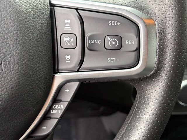 2027 RAM Ram 1500 RAM 1500 TRADESMAN CREW CAB 4X4 5'7' BOX
