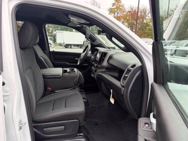 2027 RAM Ram 1500 RAM 1500 TRADESMAN CREW CAB 4X4 5'7' BOX