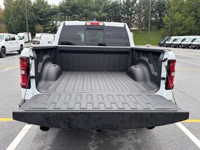 2027 RAM Ram 1500 RAM 1500 TRADESMAN CREW CAB 4X4 5'7' BOX