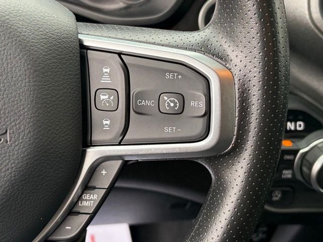 2025 RAM 1500 Tradesman Crew Cab 4x4 5'7' Box