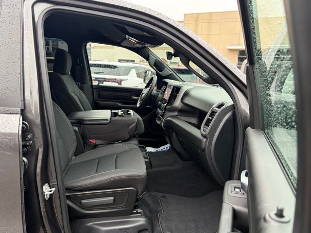 2025 RAM 1500 Tradesman Crew Cab 4x4 5'7' Box