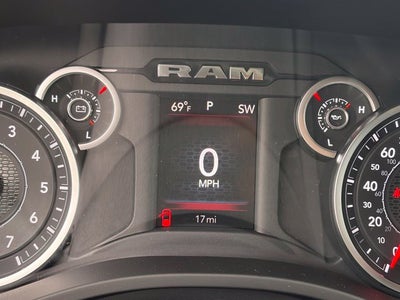 2027 RAM Ram 1500 RAM 1500 TRADESMAN CREW CAB 4X4 5'7' BOX