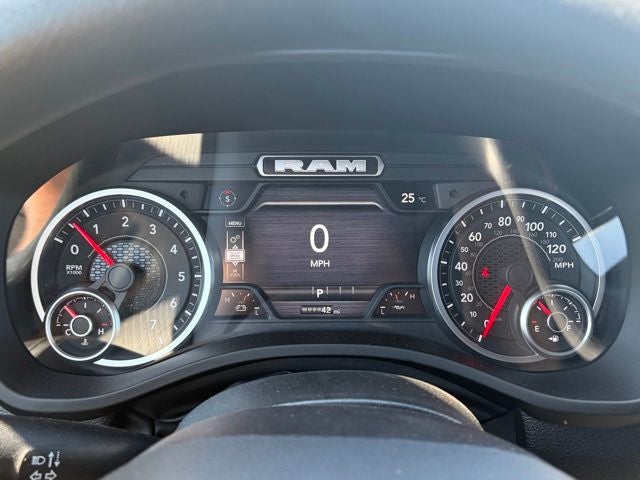 2026 RAM Ram 1500 RAM 1500 EXPRESS CREW CAB 4X4 5'7' BOX