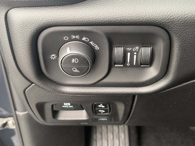 2027 RAM Ram 1500 RAM 1500 LARAMIE CREW CAB 4X4 5'7' BOX