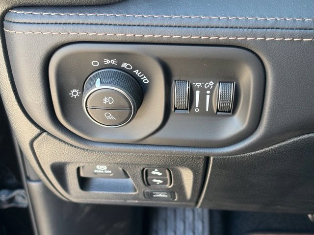 2027 RAM Ram 1500 RAM 1500 TUNGSTEN CREW CAB 4X4 5'7' BOX