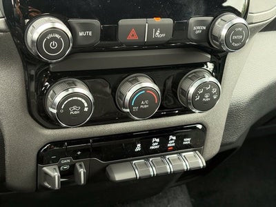 2027 RAM Ram 1500 RAM 1500 TRADESMAN CREW CAB 4X4 6'4' BOX