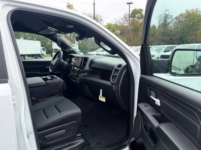 2027 RAM Ram 1500 RAM 1500 TRADESMAN CREW CAB 4X4 6'4' BOX