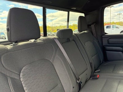 2027 RAM Ram 1500 RAM 1500 TRADESMAN CREW CAB 4X4 6'4' BOX
