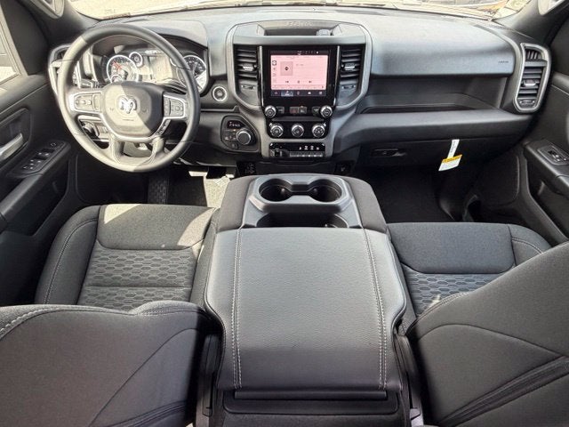 2027 RAM Ram 1500 RAM 1500 TRADESMAN CREW CAB 4X4 6'4' BOX