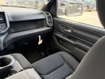 2027 RAM Ram 1500 RAM 1500 TRADESMAN CREW CAB 4X4 6'4' BOX
