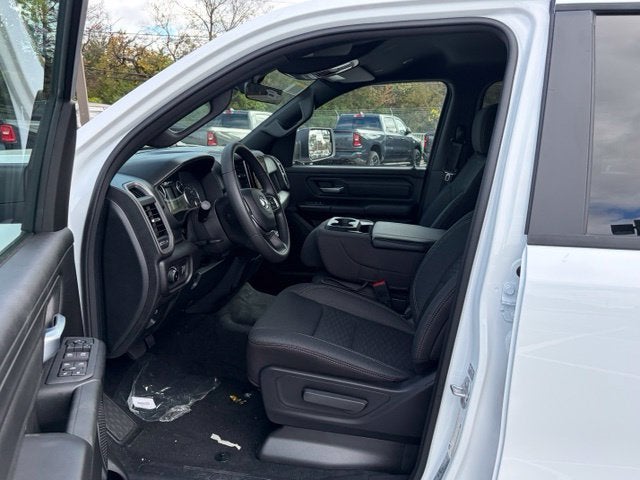 2027 RAM Ram 1500 RAM 1500 TRADESMAN CREW CAB 4X4 6'4' BOX