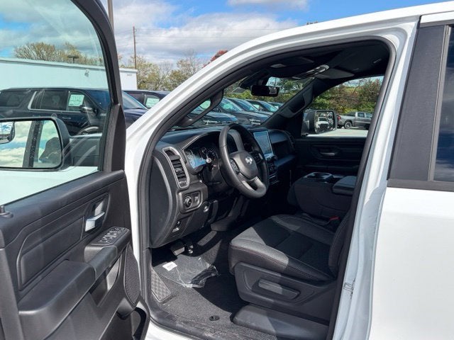 2027 RAM Ram 1500 RAM 1500 TRADESMAN CREW CAB 4X4 6'4' BOX