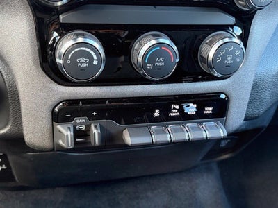 2027 RAM Ram 1500 RAM 1500 TRADESMAN CREW CAB 4X4 6'4' BOX