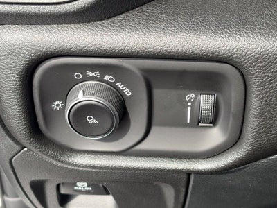 2027 RAM Ram 1500 RAM 1500 TRADESMAN CREW CAB 4X4 6'4' BOX