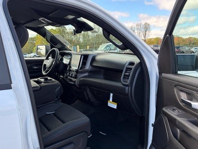 2027 RAM Ram 1500 RAM 1500 TRADESMAN CREW CAB 4X4 6'4' BOX