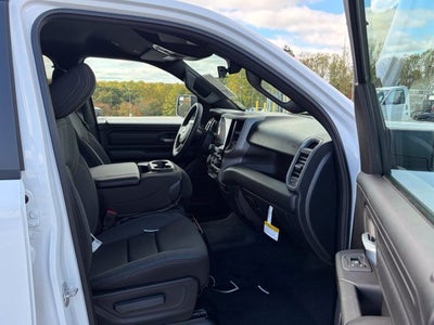 2027 RAM Ram 1500 RAM 1500 TRADESMAN CREW CAB 4X4 6'4' BOX