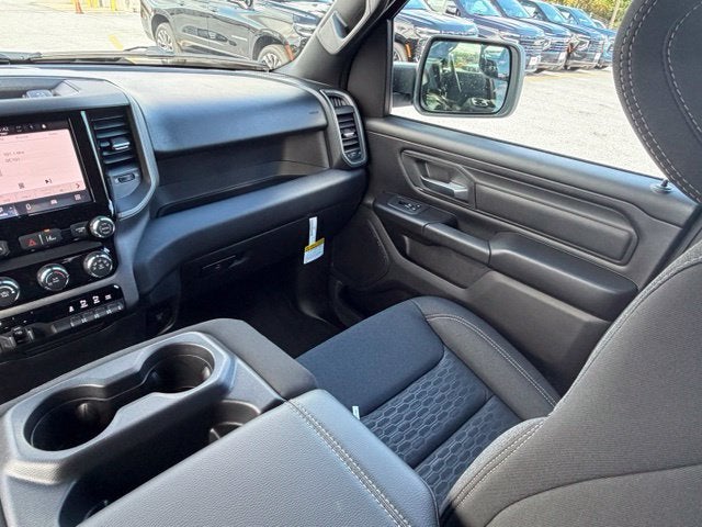 2027 RAM Ram 1500 RAM 1500 TRADESMAN CREW CAB 4X4 6'4' BOX