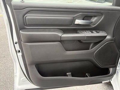 2027 RAM Ram 1500 RAM 1500 TRADESMAN CREW CAB 4X4 6'4' BOX