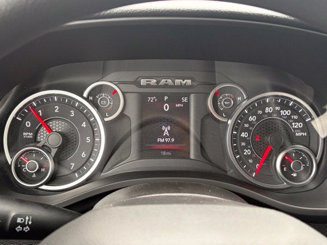2027 RAM Ram 1500 RAM 1500 TRADESMAN CREW CAB 4X4 6'4' BOX