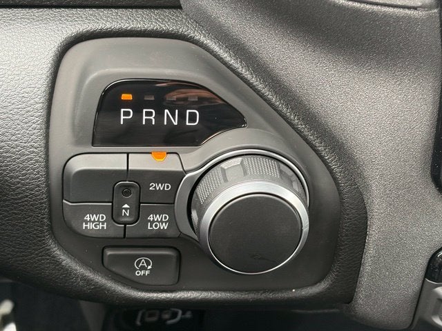 2027 RAM Ram 1500 RAM 1500 TRADESMAN CREW CAB 4X4 6'4' BOX
