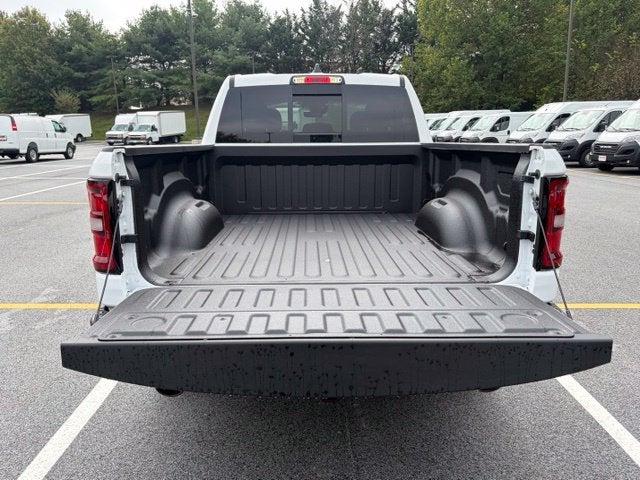 2027 RAM Ram 1500 RAM 1500 TRADESMAN CREW CAB 4X4 6'4' BOX