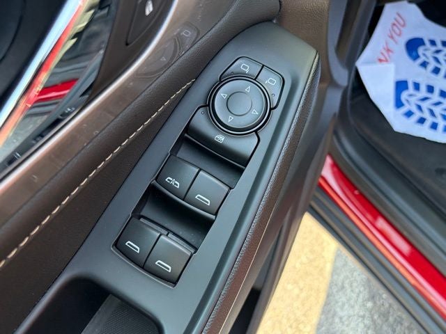 2023 Chevrolet Traverse FWD LT Leather