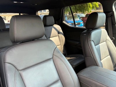 2023 Chevrolet Traverse FWD LT Leather