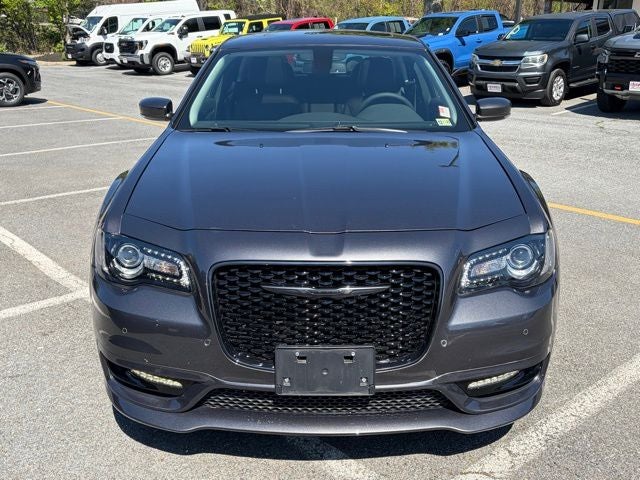 2023 Chrysler 300 Touring L
