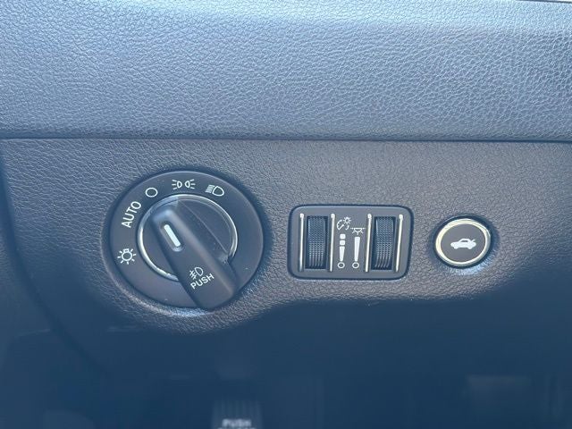 2023 Chrysler 300 Touring L