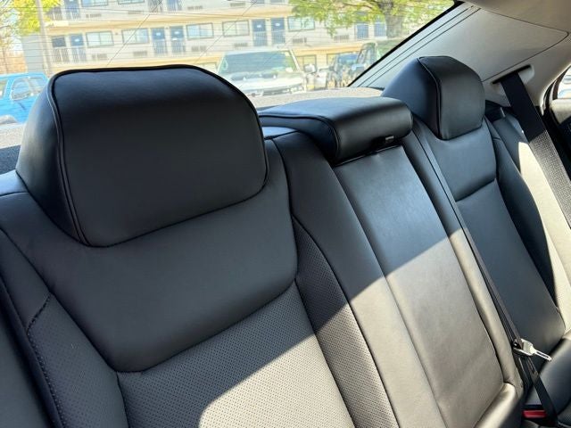 2023 Chrysler 300 Touring L