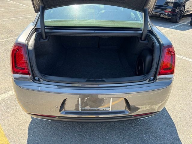 2023 Chrysler 300 Touring L