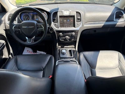 2016 Chrysler 300 Limited