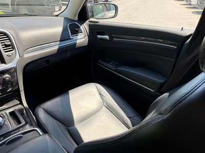 2016 Chrysler 300 Limited
