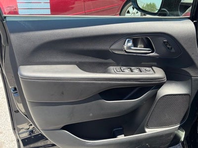 2027 Chrysler Pacifica PACIFICA SELECT