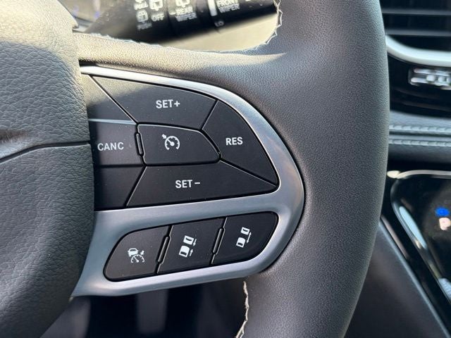 2027 Chrysler Pacifica PACIFICA SELECT