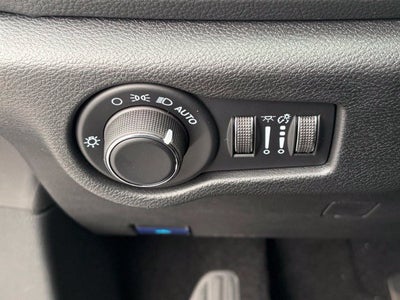 2027 Chrysler Pacifica PACIFICA SELECT