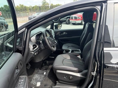2027 Chrysler Pacifica PACIFICA SELECT