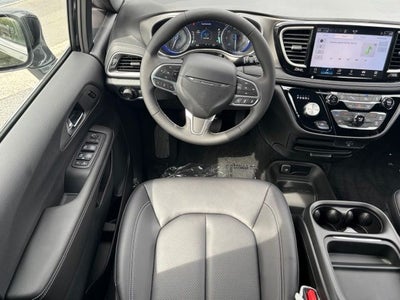 2027 Chrysler Pacifica PACIFICA SELECT