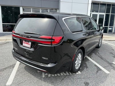2027 Chrysler Pacifica PACIFICA SELECT