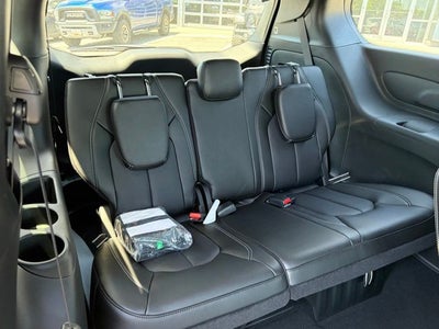 2027 Chrysler Pacifica PACIFICA SELECT