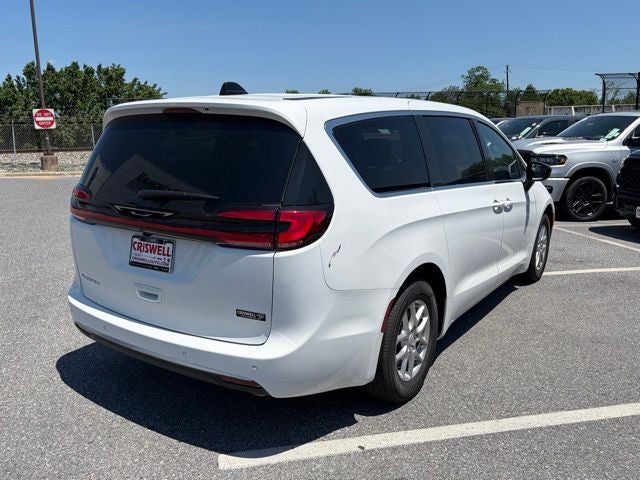 2027 Chrysler Pacifica PACIFICA SELECT