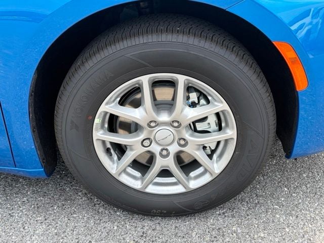 2027 Chrysler Pacifica PACIFICA SELECT