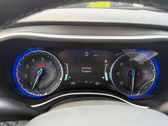 2027 Chrysler Pacifica PACIFICA SELECT