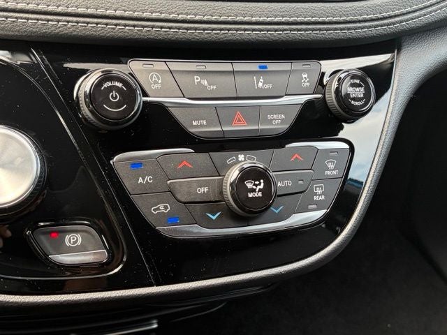 2027 Chrysler Pacifica PACIFICA SELECT