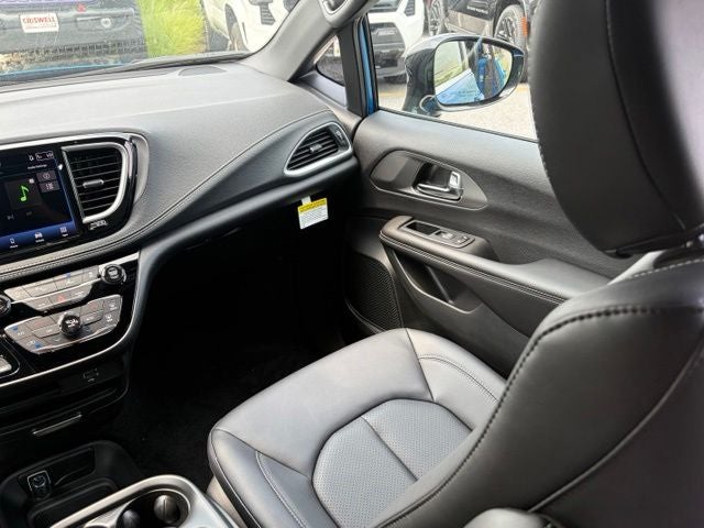 2027 Chrysler Pacifica PACIFICA SELECT