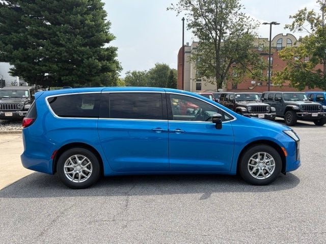 2027 Chrysler Pacifica PACIFICA SELECT