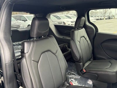 2026 Chrysler Voyager VOYAGER LX